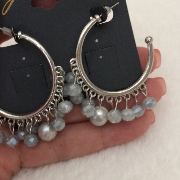 Grey Crystal and GENUINE Pearl Hoop Earrings - Picture 1 of 6